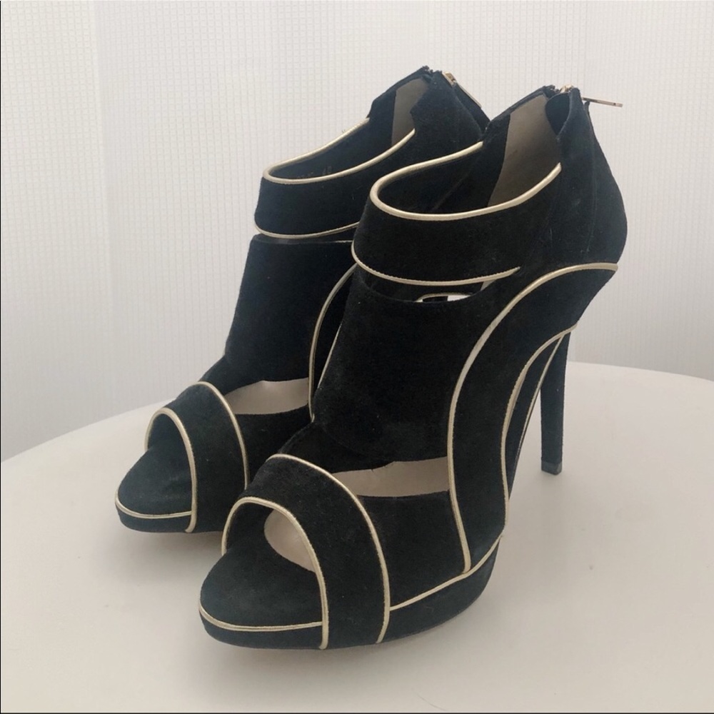 Christian Dior black suede pumps heels